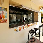 Club Playa Flores Apartmán